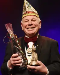 Bronzen Pielhaas voor Jan Broeren