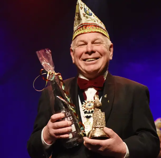 Bronzen Pielhaas voor Jan Broeren