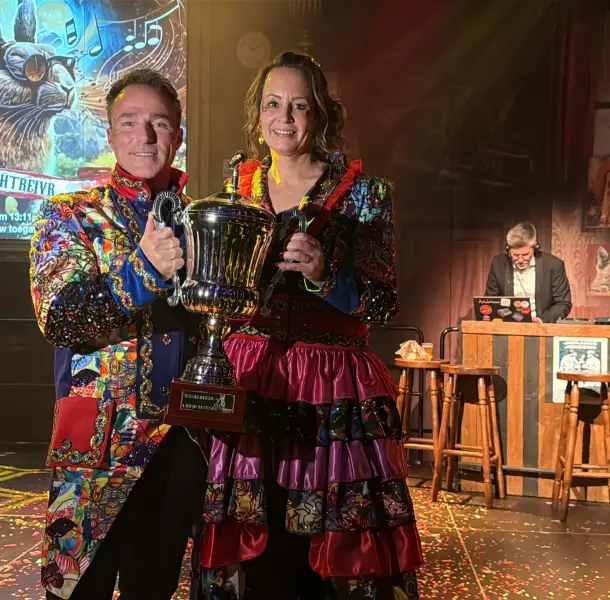 Janny & Mirella winnen Liedjesfestival 25/26